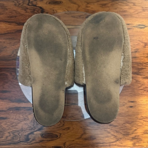 BEEK Flufftail Shearling Slide - Picture 13 of 16